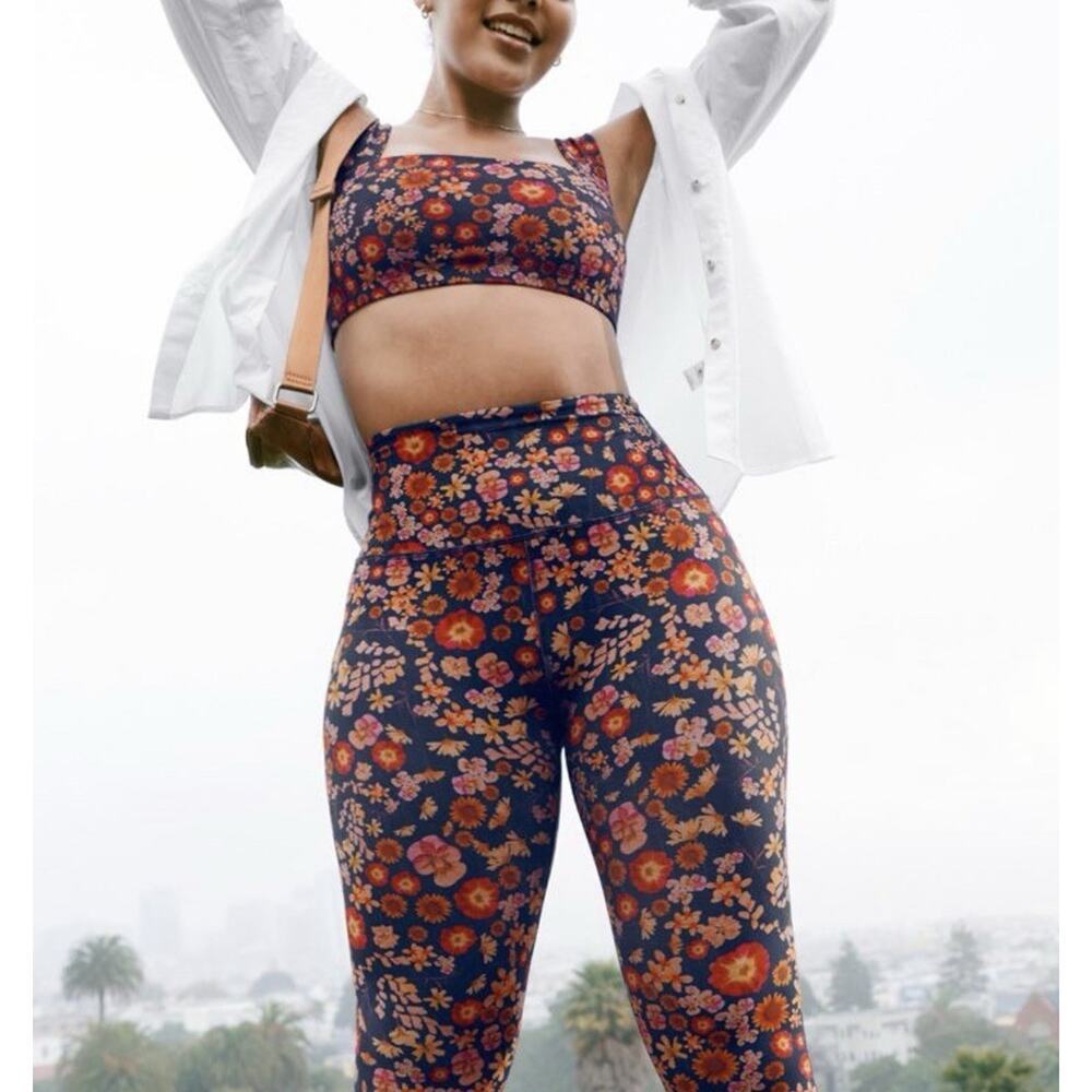 NWT Beyond Yoga Summer Bouquet High Waist Midi Legging Large Sport Bra Top S SET - Picture 8 of 8